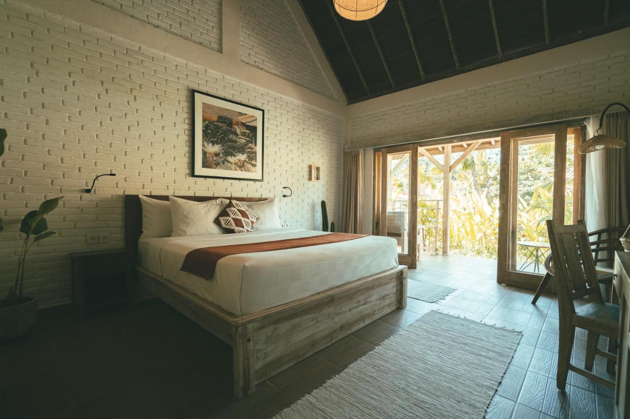 Cari Surf Camp & Studio'S Uluwatu  Exterior photo