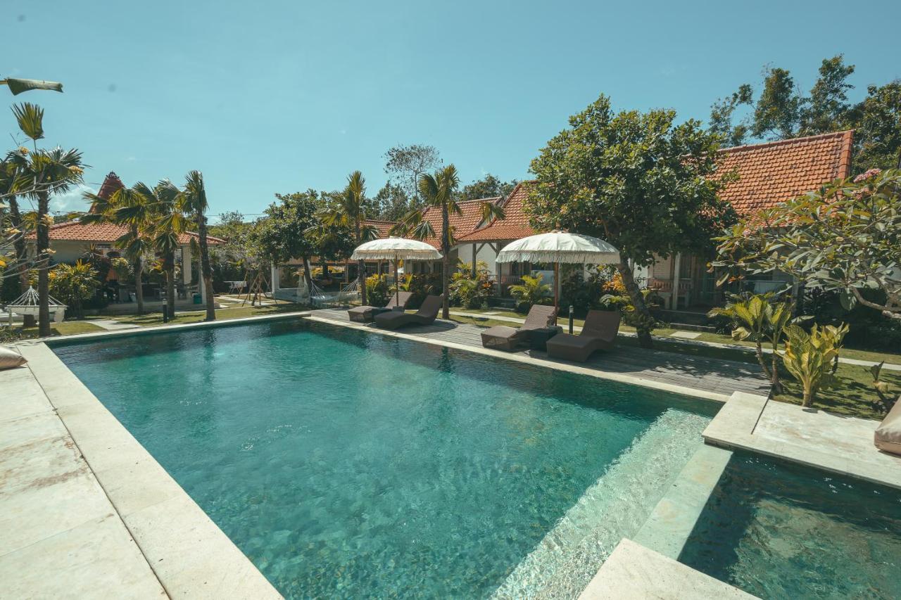 Cari Surf Camp & Studio'S Uluwatu  Exterior photo